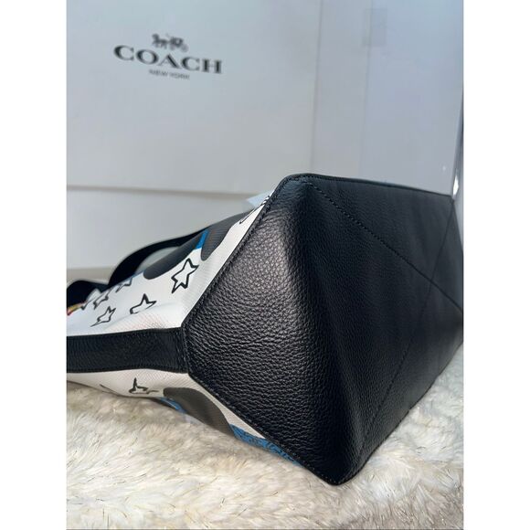 🔥🎁Nwt! Coach Disney Mickey Mouse Keith Haring Canvas Tote 38 Msrp:$350.00 - Picture 5 of 10